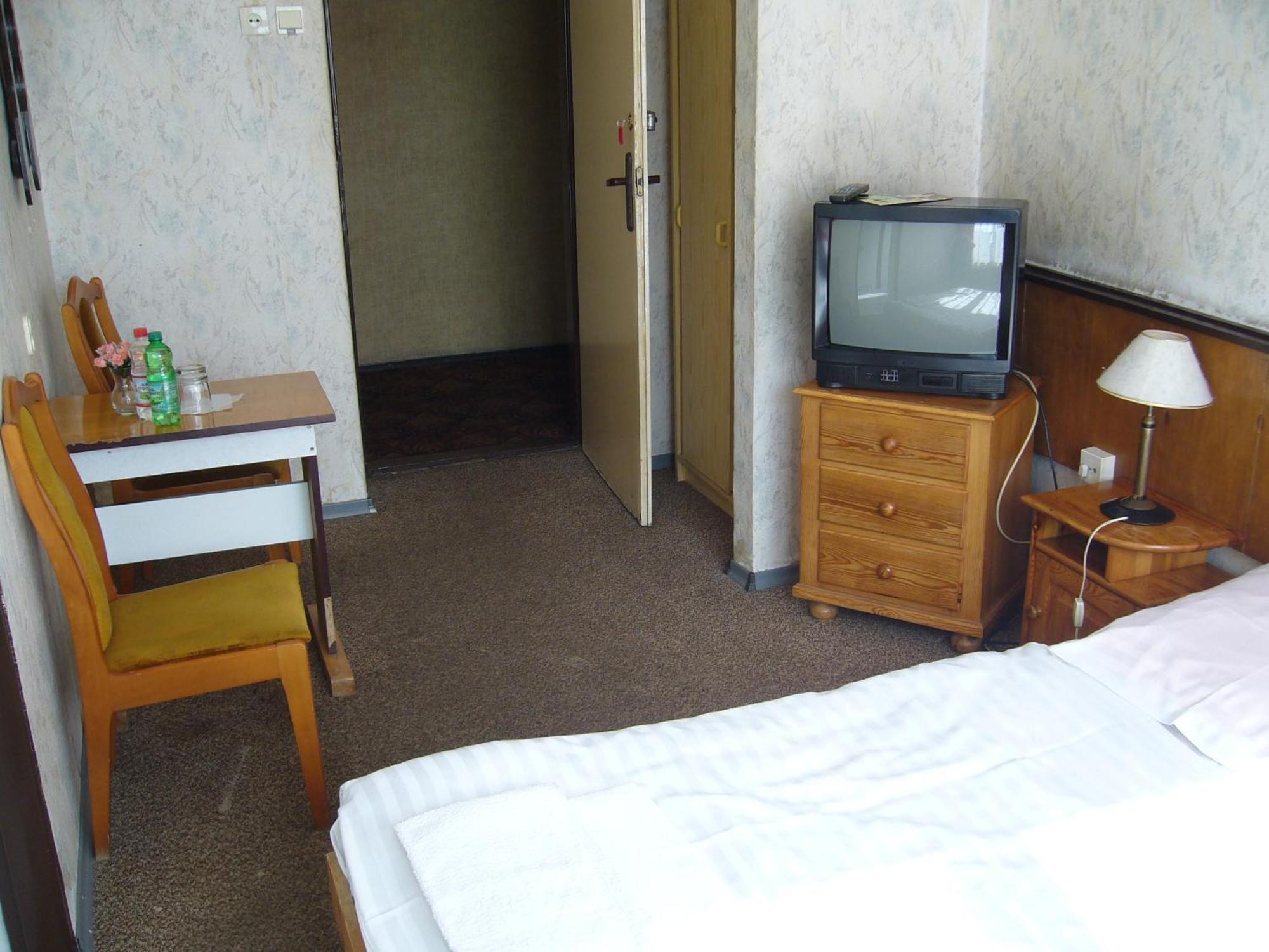 Karet Obiekt Hotelowy Скочув Экстерьер фото