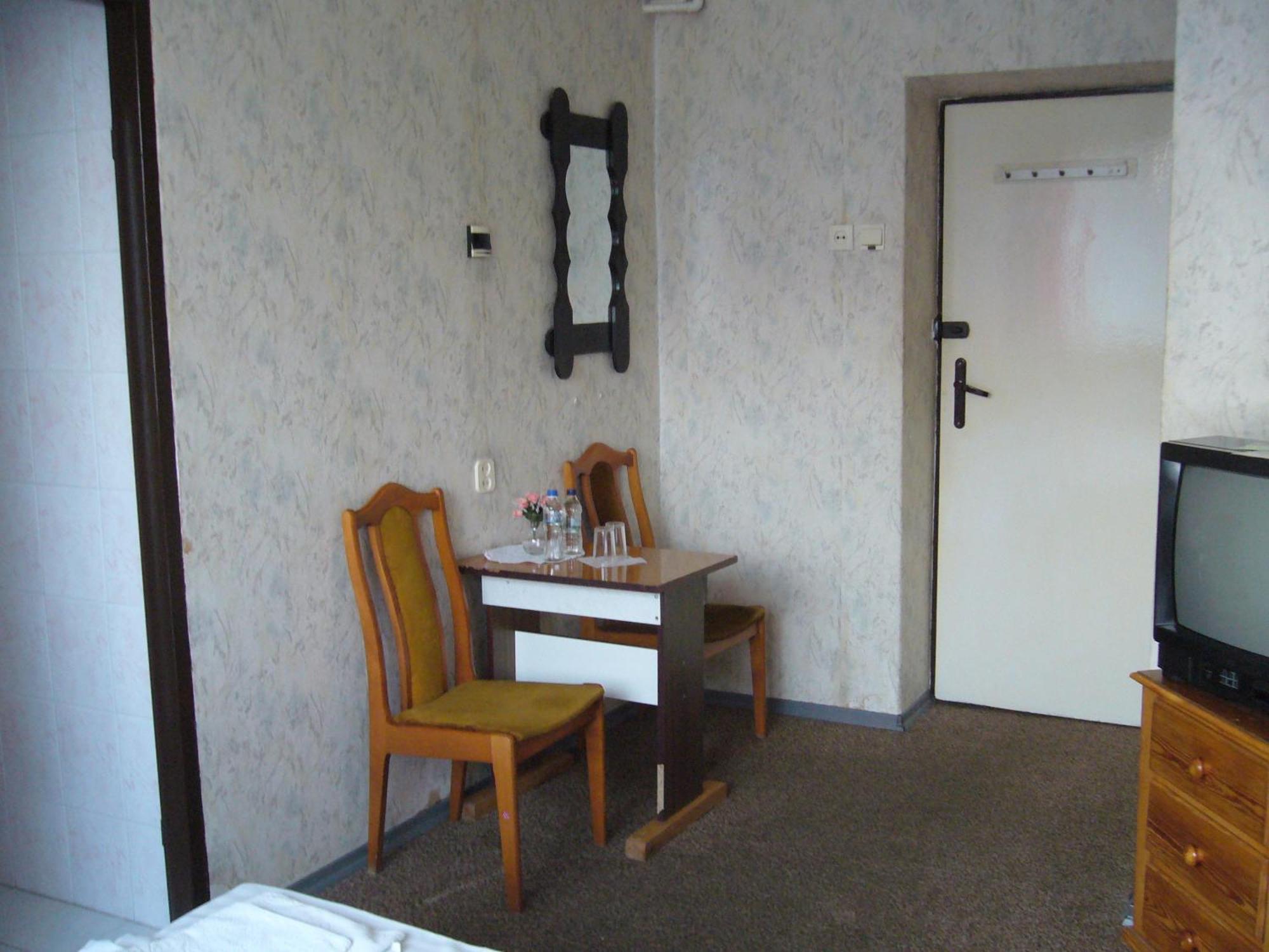 Karet Obiekt Hotelowy Скочув Экстерьер фото